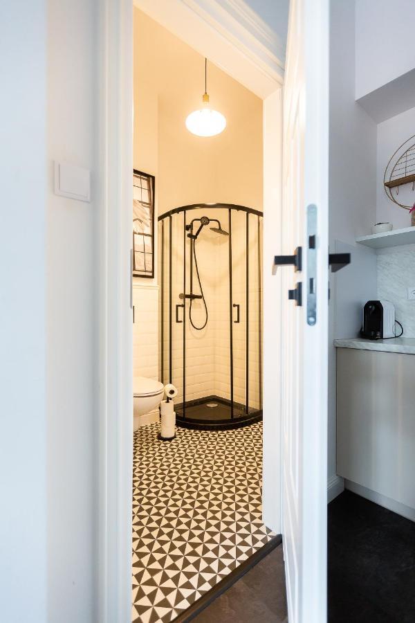 One Night Lofty Fabryczna Apartment เจโลนากูรา ภายนอก รูปภาพ