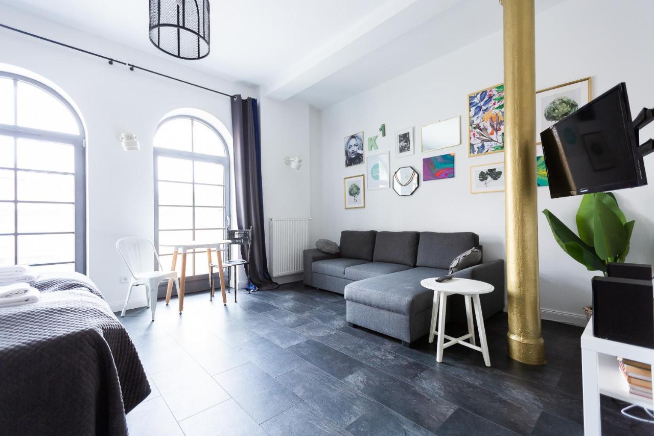 One Night Lofty Fabryczna Apartment เจโลนากูรา ภายนอก รูปภาพ